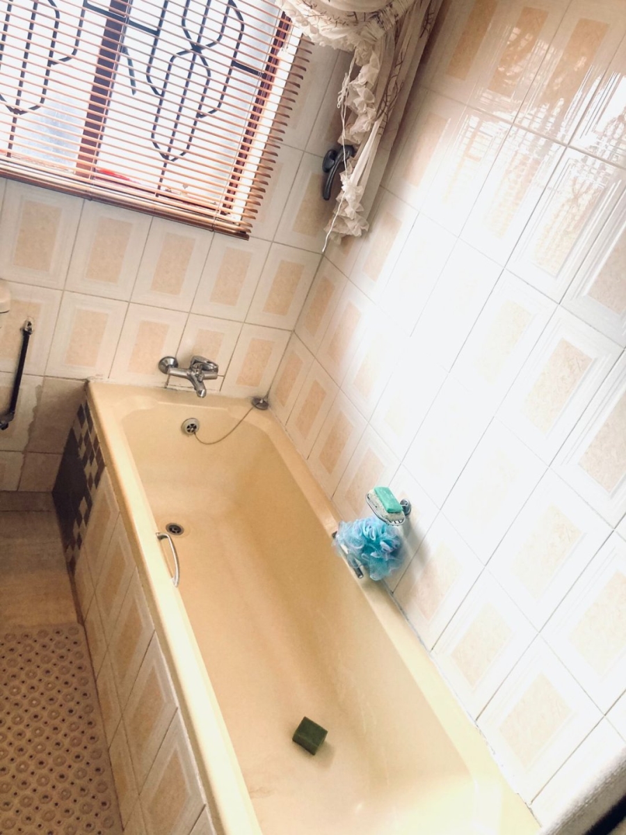 3 Bedroom Property for Sale in Mabopane Unit M North West